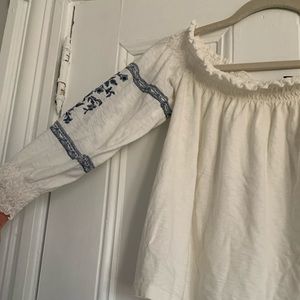 White off the shoulder American Eagle shirt